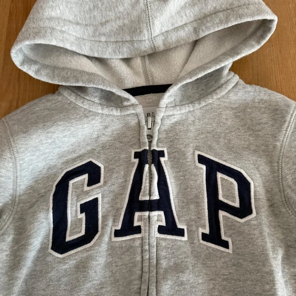Gap Kids Gray Zip Up Hoodie Navy Blue Arch Logo Fleece Sweatshirt Size Small S P